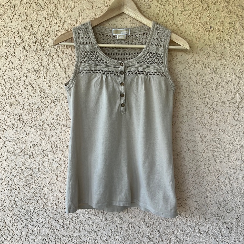 Michael Kors crochet detail sleeveless shirt. Tan. S/P.